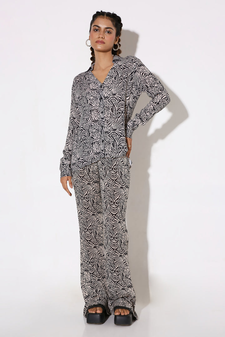 Crinkle Crush - Long Shirt-Shirts - Monokrom