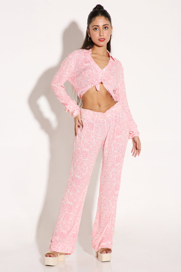 Crop It Like It's Hot - Crop Shirt-Crop Top - Monokrom