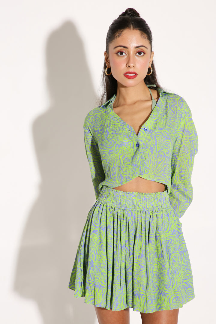Crop It Like It's Hot - Crop Shirt-Crop Top - Monokrom
