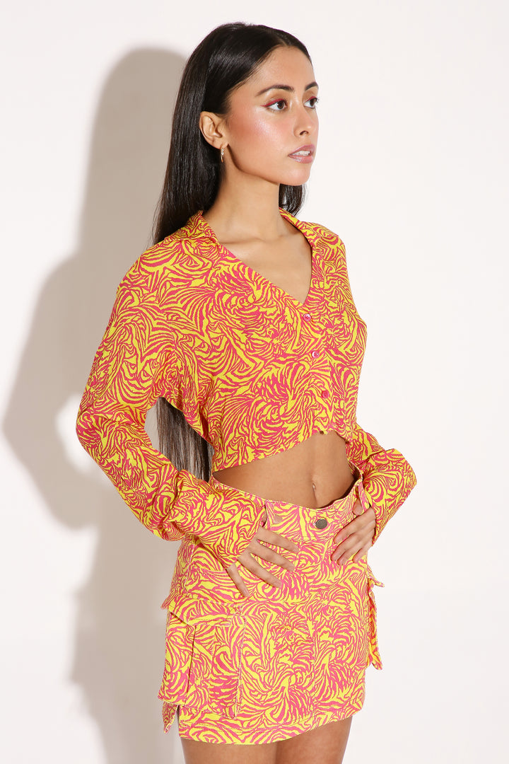 Crop It Like It's Hot - Crop Shirt-Crop Top - Monokrom