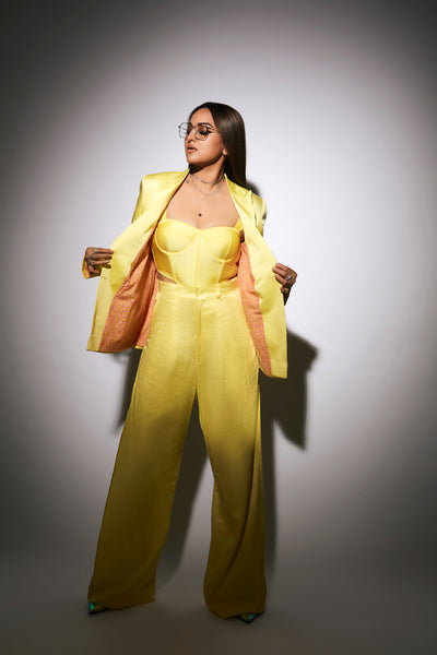 Sonakshi Sinha Wearing Moxie Blazer in Yuzu - Solid-blazers - Celebrity - Monokrom