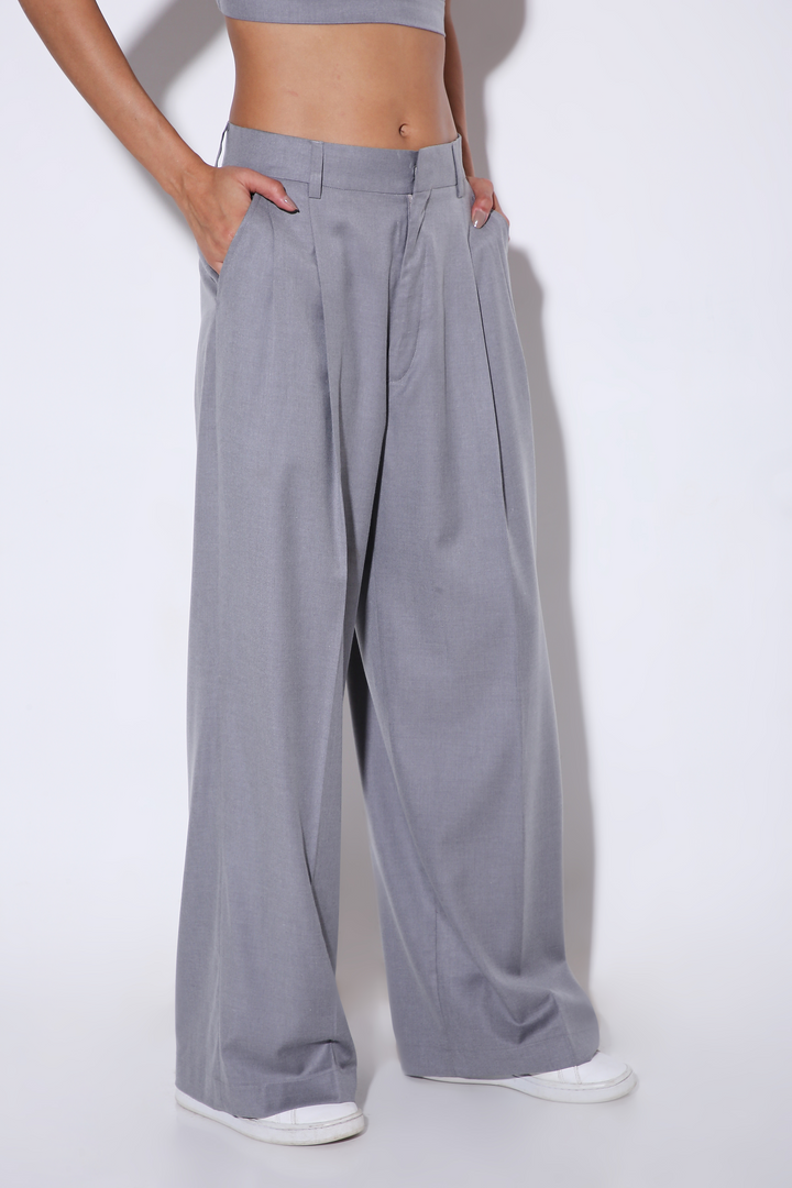 Legs for Days - Wide Legged Pants - Solid-trousers - Monokrom