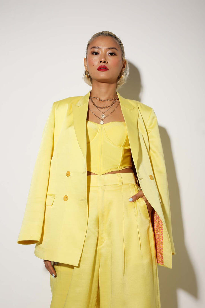 Legs for Days - Wide Legged Pants - Solid-trousers - Monokrom